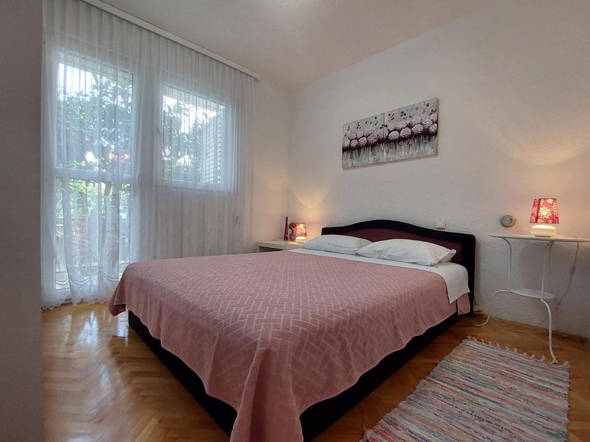 Apartment Emili Marina Exterior photo